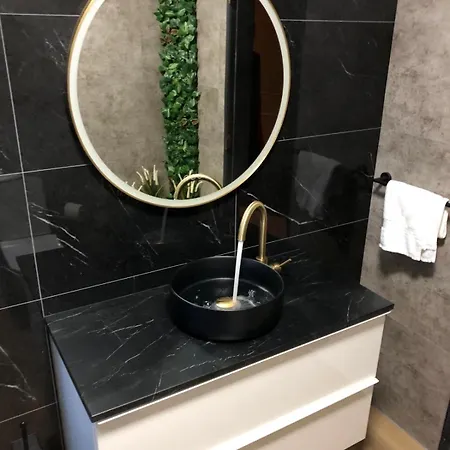 Διαμέρισμα Modern Floor 60m2 - Balcony With Pool & Sea View - Βιλαμούρα