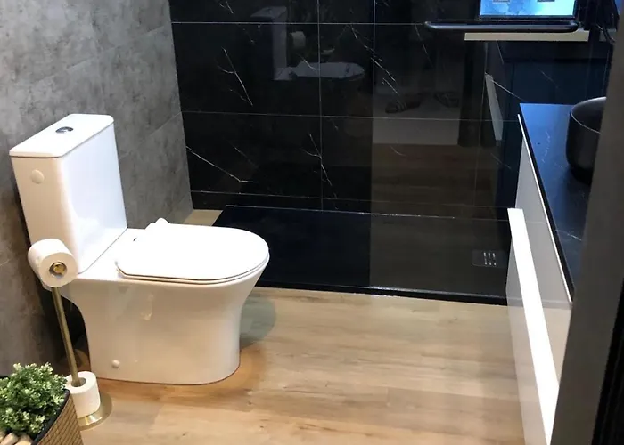 Modern Floor 60m2 - Balcony With Pool & Sea View - شقة *