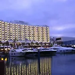 Modern Floor 60m2 - Balcony With Pool & Sea View - Apartamento